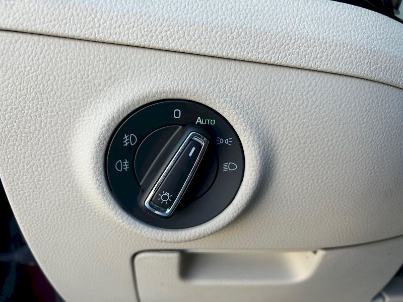 Škoda Superb (2016) Laurin & Klement 2.0 TDI 140kW - fotka 16 z 35