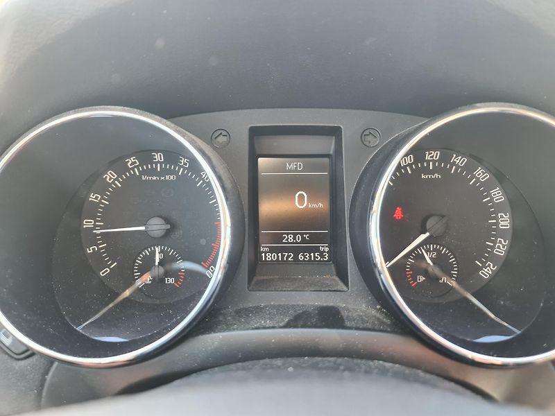 Škoda Yeti (2015) 2.0 TDi 103-KW 4x4 ADVENTURE X - fotka 23 z 24