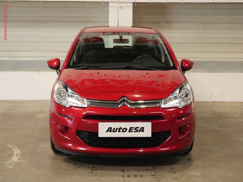 Citroën C3 (2014) 1.2PT, 2.maj,ČR, AC - fotka 2 z 14