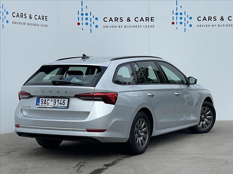Škoda Octavia 2,0 TDI Combi Ambition Plus - fotka 3 z 22