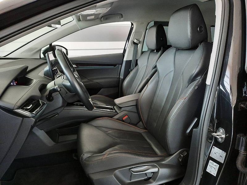 Škoda Enyaq (2022) 60 (132kW/57kWh) - fotka 7 z 23