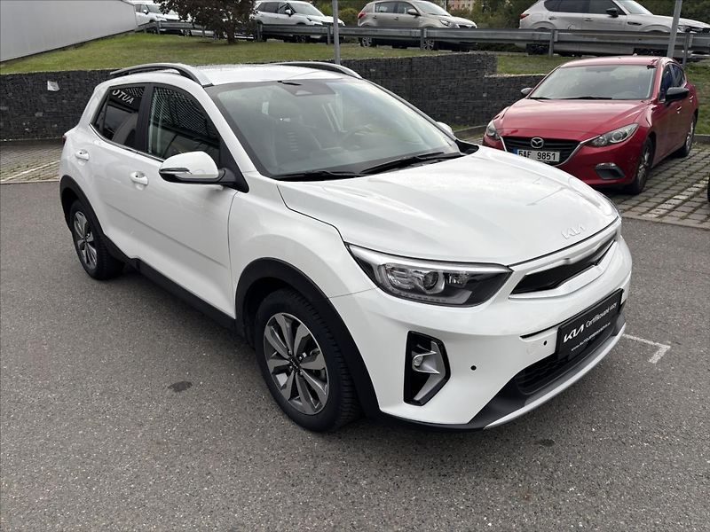 Kia Stonic 1,0 TGDi 73kW TOP ZÁRUKA NAVI - fotka 7 z 38