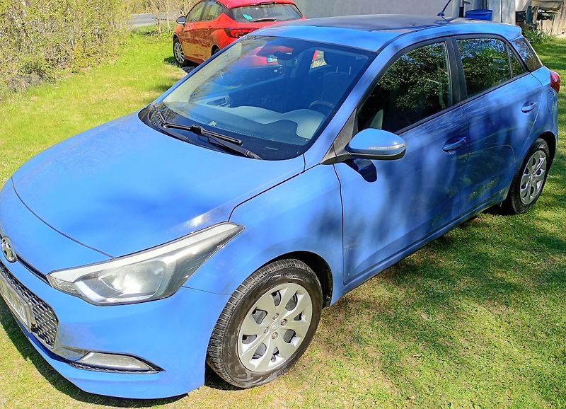 Hyundai i20 1.3 /55kW - fotka 12 z 14