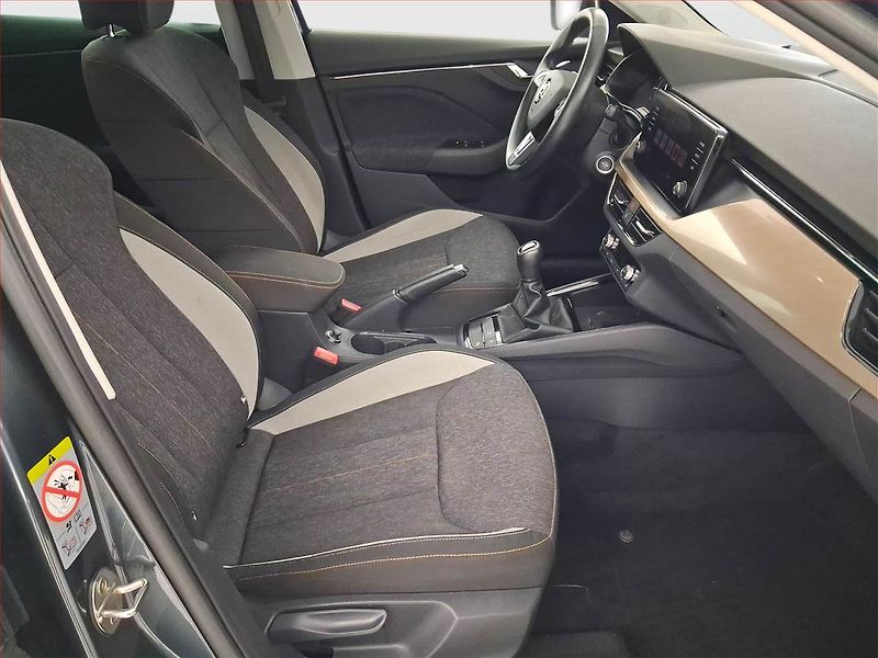 Škoda Scala (2019) Style 1.0 TSI, Serv.kniha - fotka 9 z 19