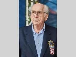 Veteránský závod Slánský okruh 2022 byl plný legend a věnovaný značce Praga.