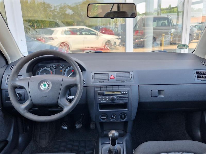 Škoda Fabia 1,2 HTP 40kW AC KLIMA NOVÁ STK - fotka 17 z 27