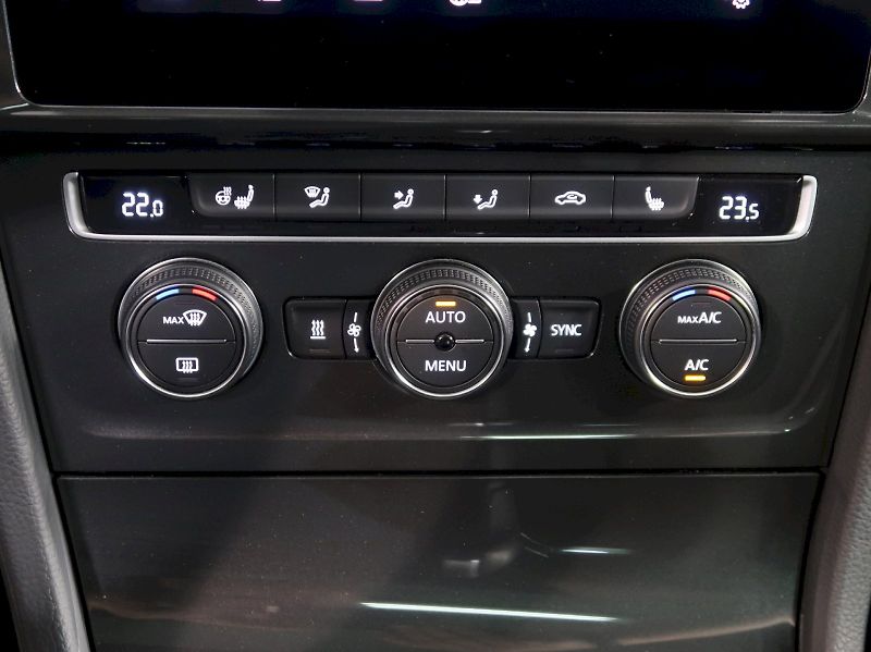 Volkswagen Golf (2019) ALLTRACK 2.0TDI 135kW 4M DSG - fotka 27 z 39