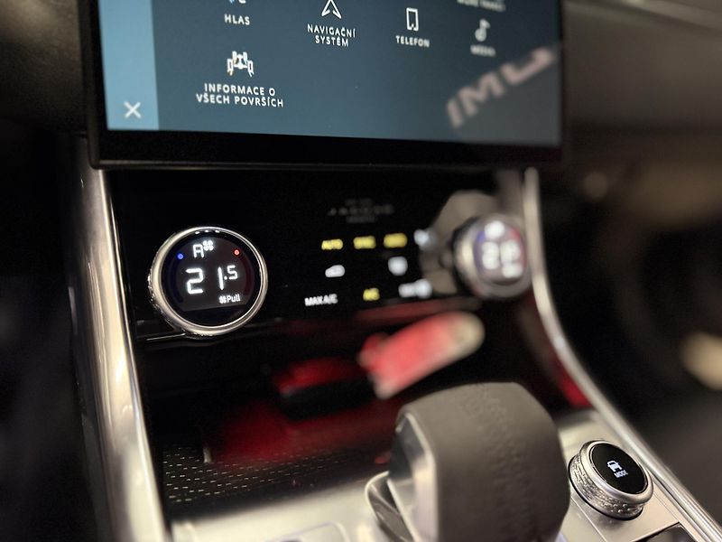Jaguar XF (2021) 2.0d R-Dynamic, REZERVOVANO - fotka 37 z 56