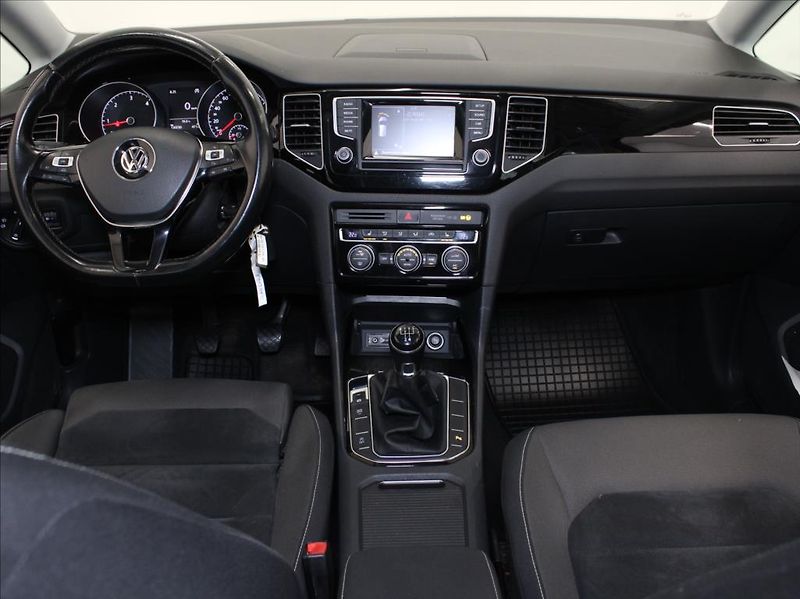 Volkswagen Golf Sportsvan 1,6 TDi 81kW Highline 120tkm! - fotka 8 z 23