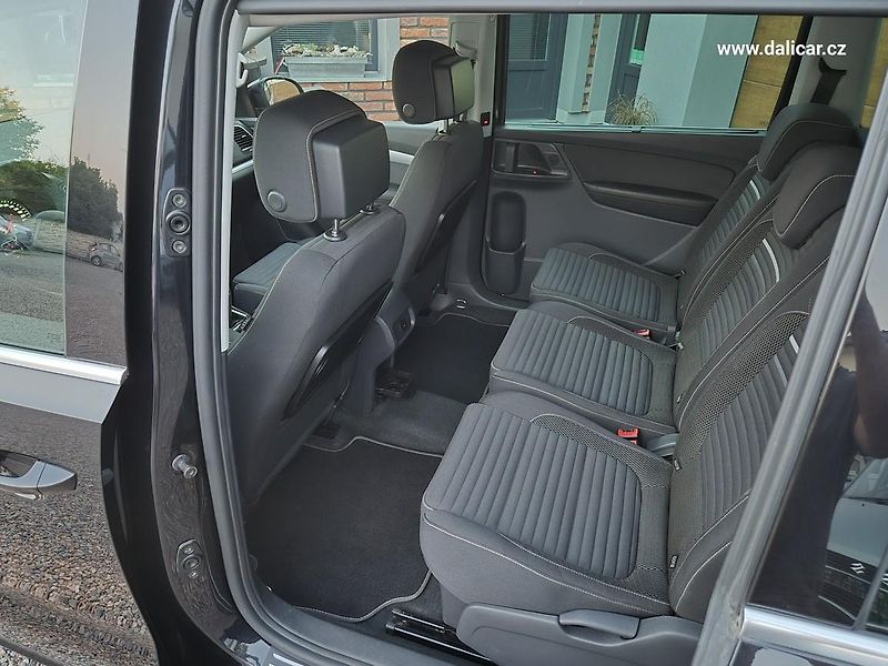 Volkswagen Sharan (2014) 2.0TDi 130KW Comfortline CUP - fotka 39 z 48