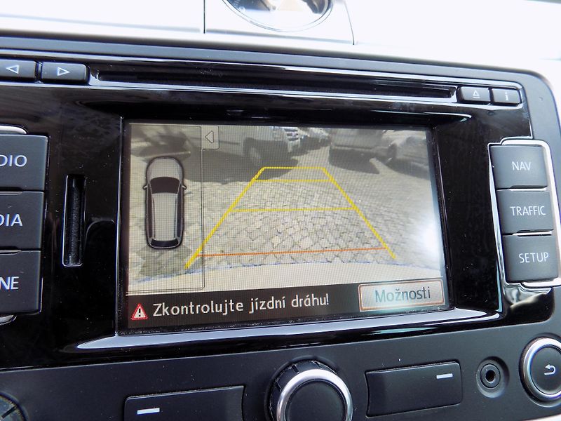 Volkswagen Passat 2,0 TDI 130 KW ALCANT. VÝHŘEV - fotka 33 z 61