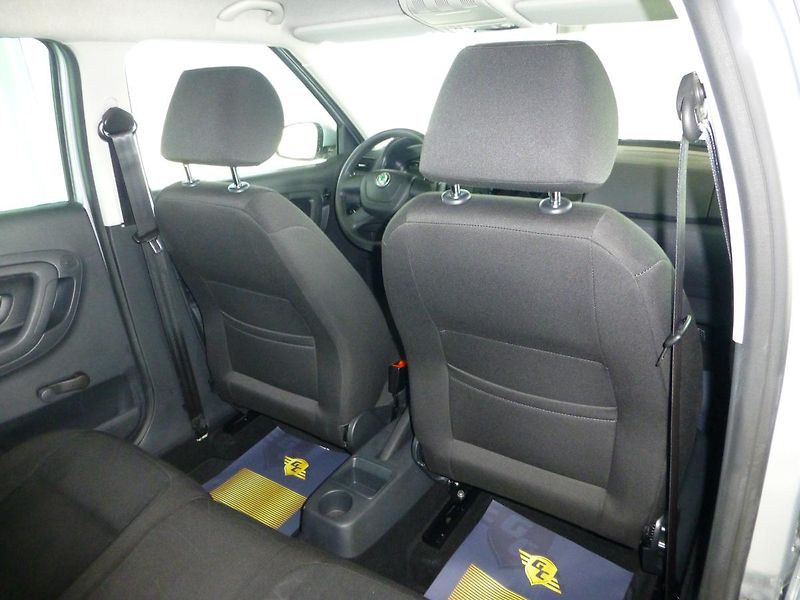 Škoda Fabia (2011) 1,2TSI*KLIMATIZ**ALU KOLA**ESP - fotka 21 z 23