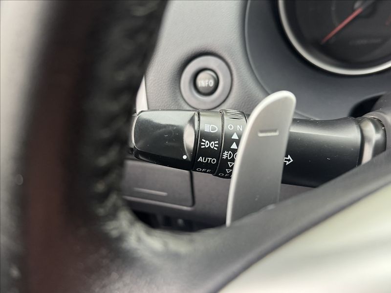 Mitsubishi Outlander 2,2 4WD AUTOMAT VÝHŘEV KAMERA - fotka 10 z 34
