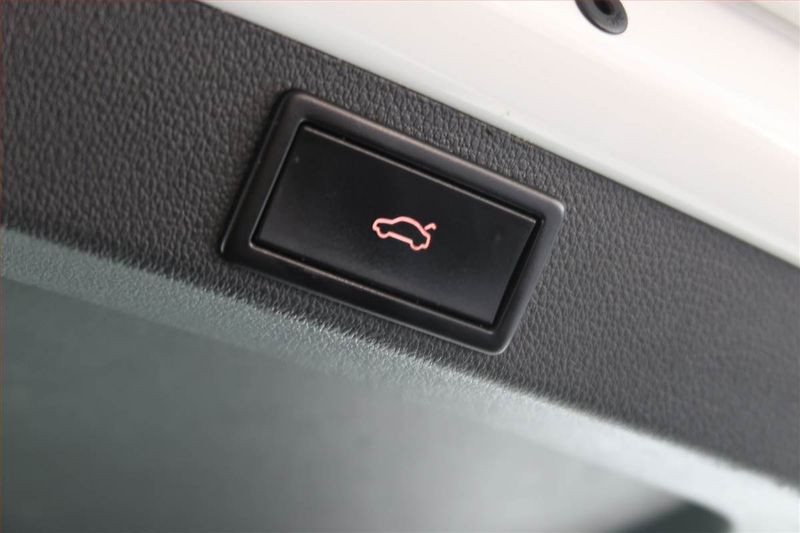 Škoda Octavia (2015) RS 2.0 TDI, Kůže, Navi - fotka 18 z 18