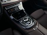 Mercedes-Benz Třídy E 220d Business-P.KAMERA-TAŽNÉ.Z - náhled 32