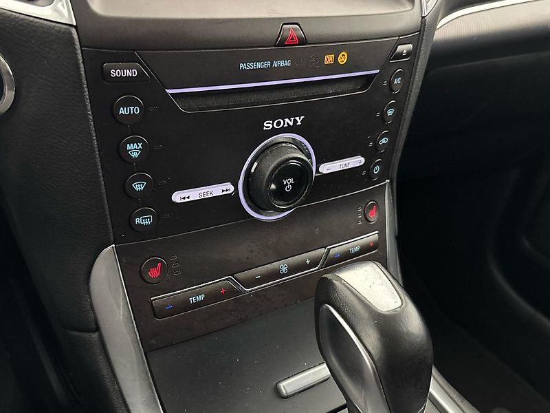 Ford S-MAX Titanium AT - fotka 19 z 28