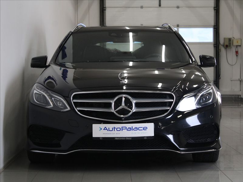 Mercedes-Benz Třídy E E350cdi 4M AMG Pano.Tažné   3, - fotka 2 z 27