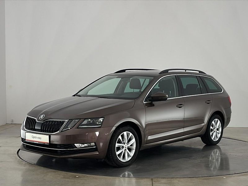 Škoda Octavia Style - fotka 1 z 27