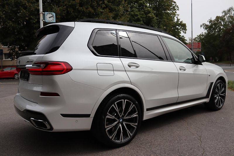 BMW X7 7místné SUV BMW X7 xDrive40i - fotka 13 z 67