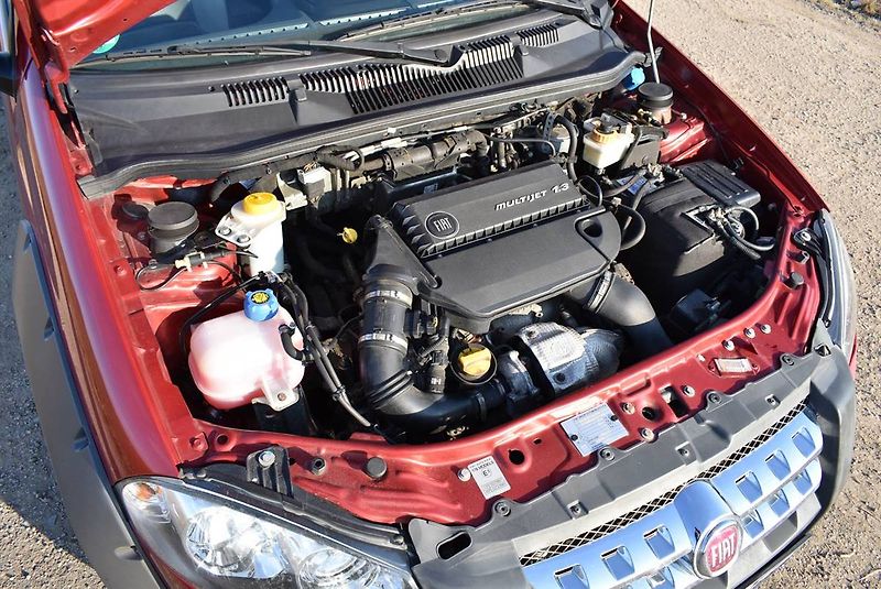 Fiat Strada 1,3 JTD AC,DIFF,BT,MLHOVKY - fotka 13 z 14