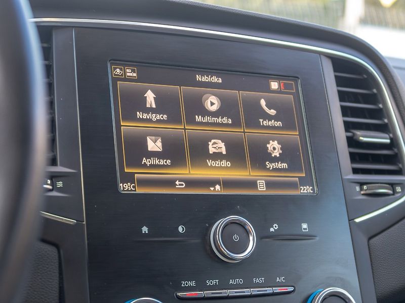 Renault Mégane (2020) 1.4i 75KW - zelená VALENCIA - fotka 23 z 45