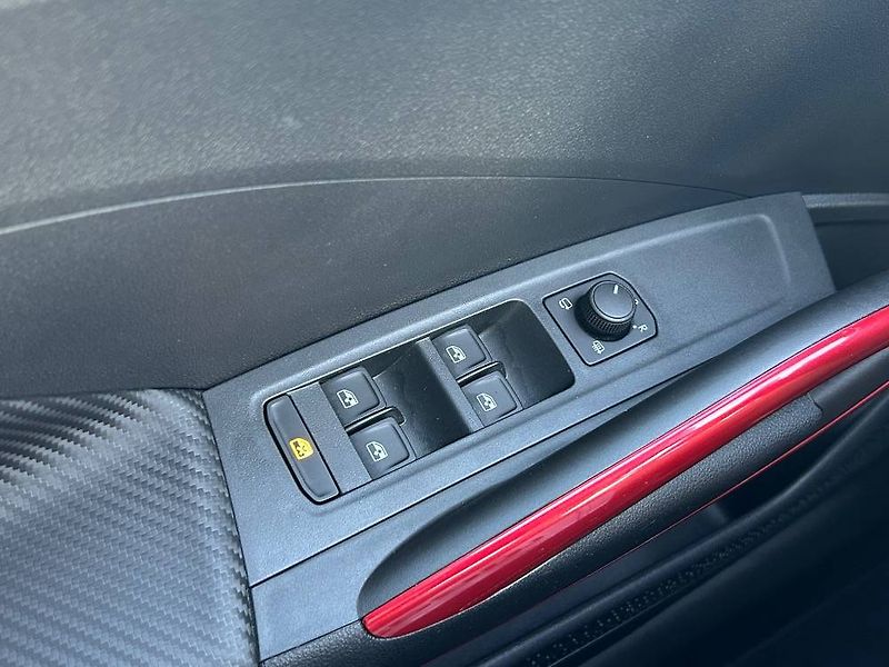 Škoda Fabia Monte Carlo 6MP 1,0TSI - fotka 20 z 24