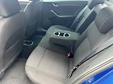 Škoda Rapid 1.6 TDI Elegance - náhled 12