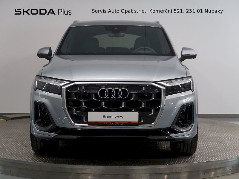 Audi Q7 (2025) S-LINE 60 TFSI e QUATTRO - fotka 4 z 35