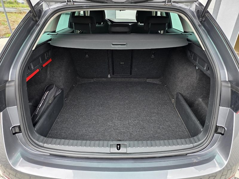 Škoda Octavia (2022) 2.0TDI ČR NOVÉ 1.MAJITEL - fotka 16 z 19