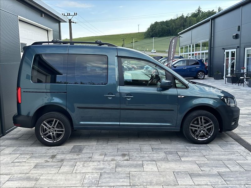 Volkswagen Caddy 2,0 TDI 122PS  Trendline 4x4 - fotka 6 z 47