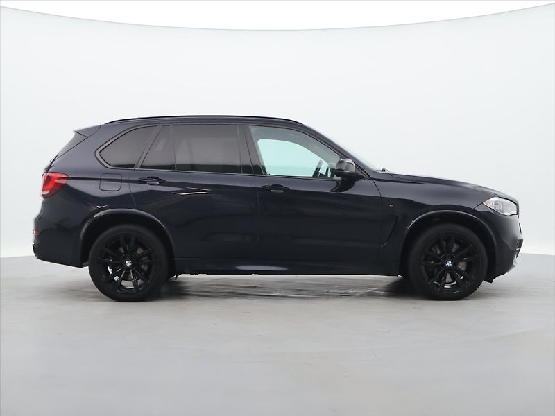 BMW X5 3.0 280kW M50da xD CZ DPH - fotka 8 z 38