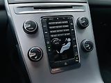 Volvo XC60 2.4D 4x4 AUT SERVISKA TAŽNÉ - náhled 37