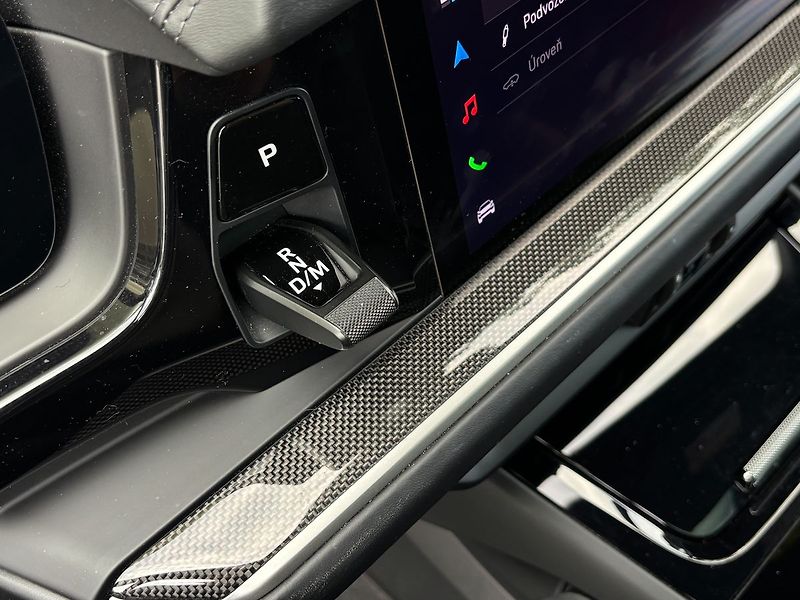 Porsche Cayenne S E-Hybrid*BOSE*HD-Matrix - fotka 8 z 16