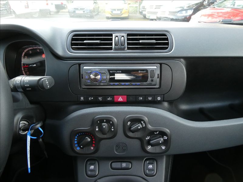 Fiat Panda 1,2 51 kW, po servise - fotka 26 z 37