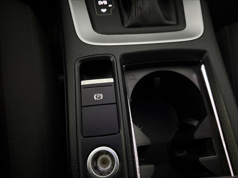 Audi Q3 2,0   35TDI.DPH.SERVISKA.VIRTU - fotka 20 z 24