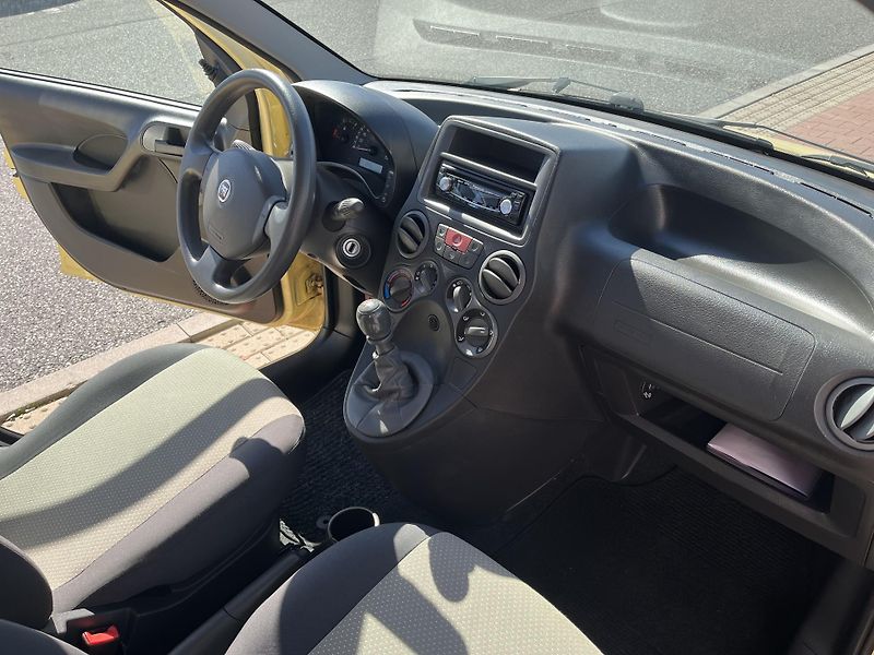 Fiat Panda 1.1 Active - fotka 15 z 26