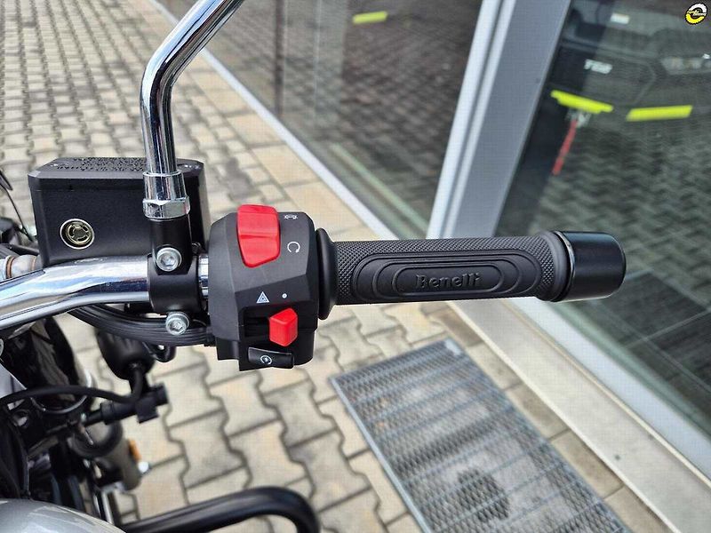 Benelli Imperiale 400 (2020) - fotka 18 z 20