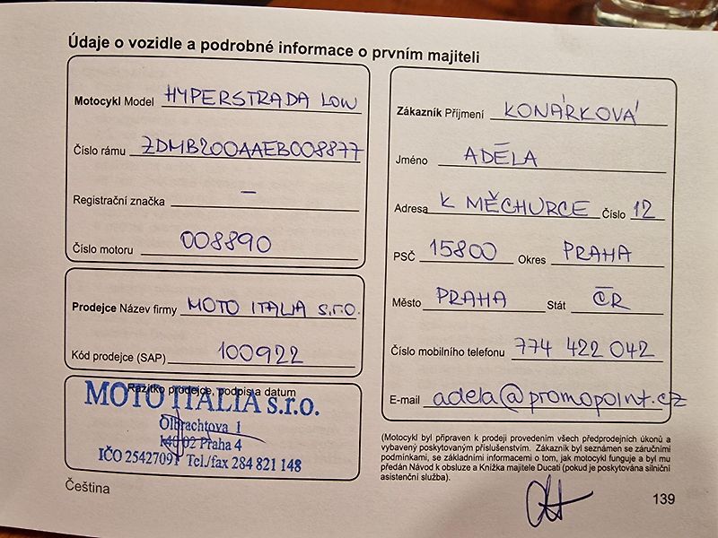 Ducati Hyperstrada 821 (2014) - fotka 14 z 17