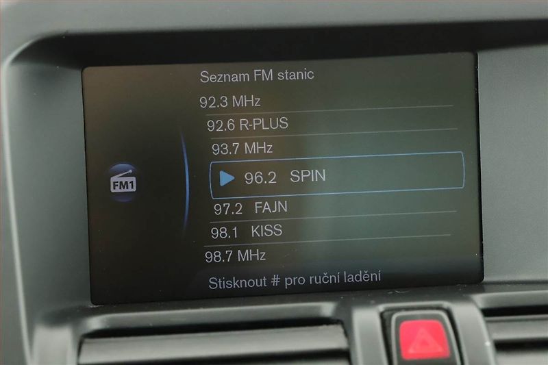 Volvo XC60 (2012) D4, Automat, Tempomat - fotka 9 z 17