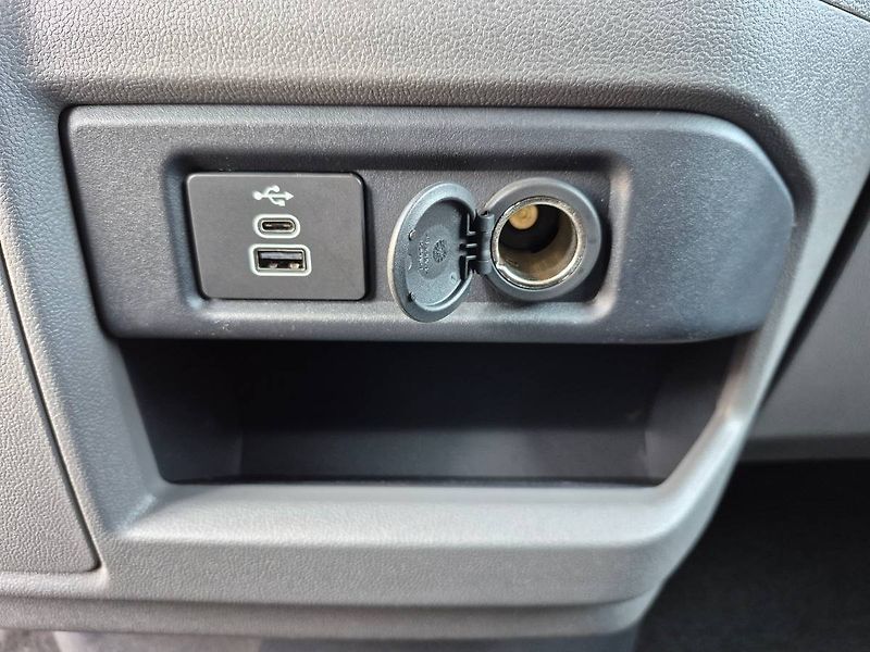 Volkswagen Caravelle (2025) 2.0TDI 110KW Auto LWB Life - fotka 12 z 23