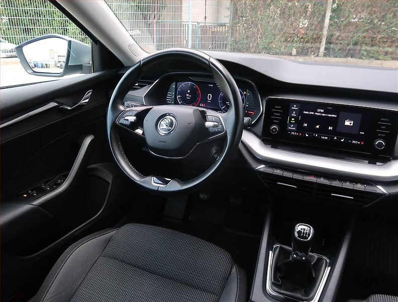 Škoda Octavia (2023) Ambition 2.0 TDI - fotka 7 z 18