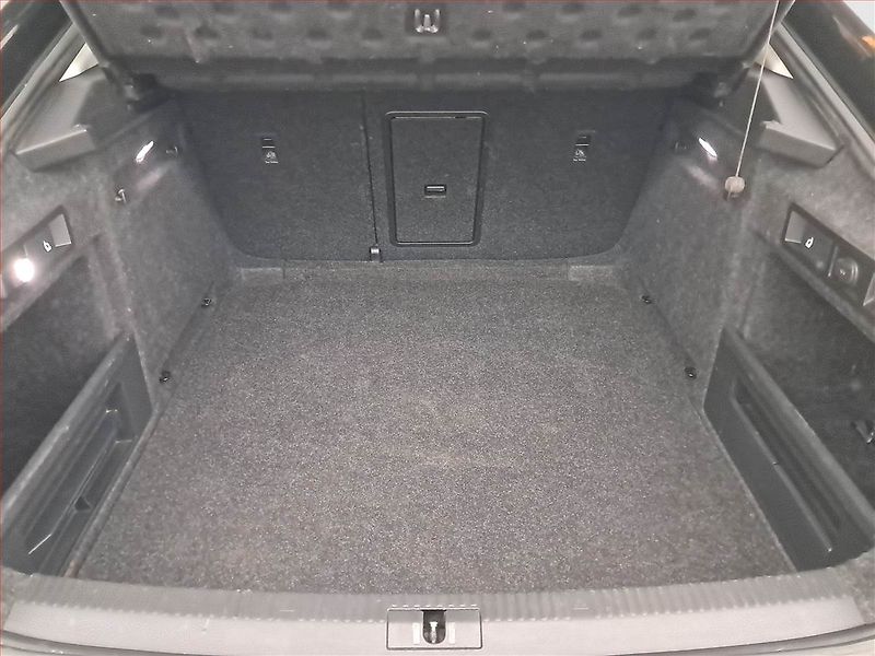 Škoda Superb (2020) 2.0 TDI, Automat, Serv.kniha - fotka 14 z 21