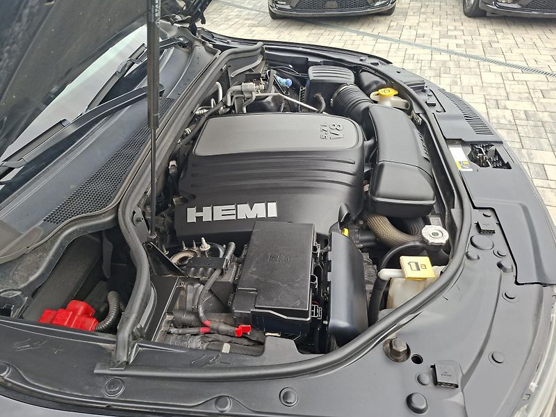Dodge Durango (2019) 5,7L V8 HEMI 4x4, 6míst, Alcan - fotka 32 z 34