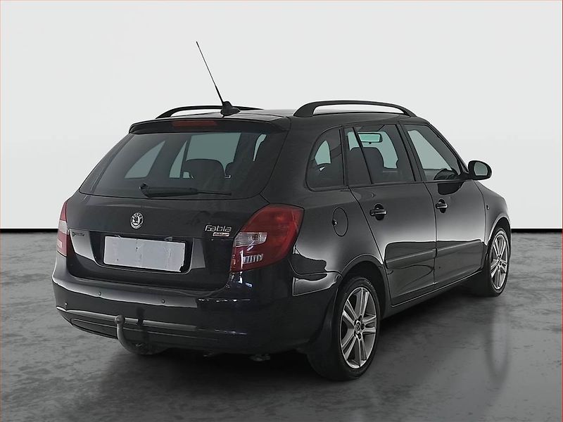 Škoda Fabia (2010) Elegance 1.2 TSI, Serv.kniha - fotka 5 z 19