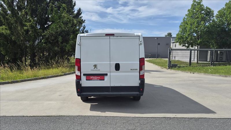 Peugeot Boxer 2,2 HDi 81 Kw L1H1 klima - fotka 6 z 21