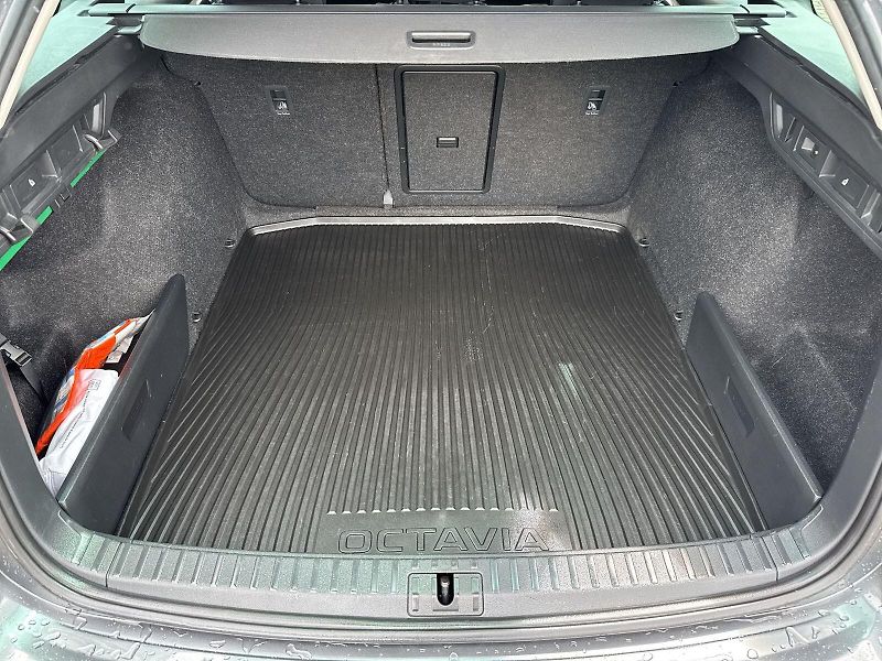 Škoda Octavia (2022) Combi 1.5 TSI Style + - fotka 28 z 34