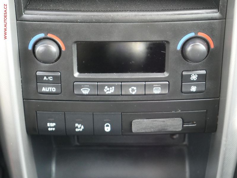 Peugeot 207 (2008) 1.6i, AC, TZ - fotka 12 z 16
