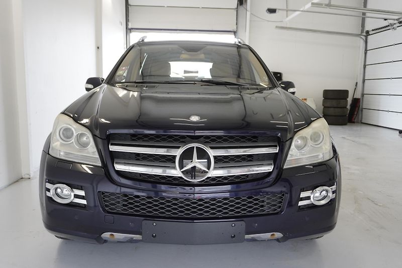 Mercedes-Benz GL (2006) 5,5I V8 4MATIC AUTOMAT 7 MÍST - fotka 2 z 36