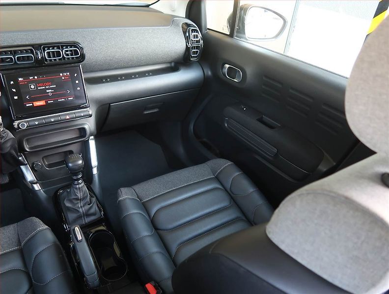 Citroën C3 Aircross (2021) Shine 1.2 PureTech, Serv.kniha - fotka 8 z 18