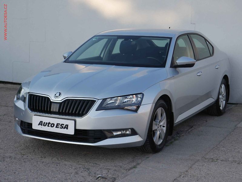 Škoda Superb (2017) 1.4TSi, ČR, AC, temp - fotka 3 z 17